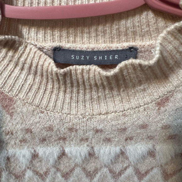Women’s Beige Patterned Sweater - Picture 2 of 6